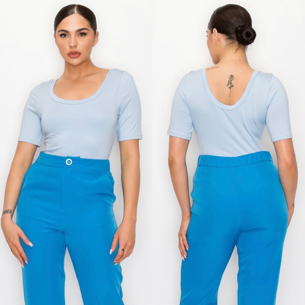 Blue short sleeve scoop neckline top